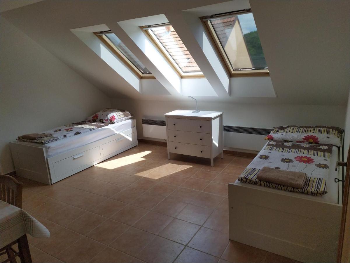 Němčičky Apartment Koprivovi מראה חיצוני תמונה